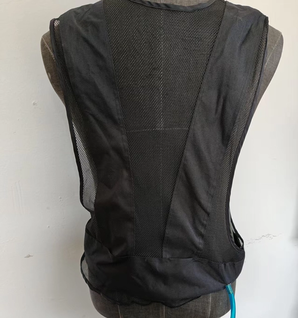 Rompi Pendingin Udara Tabung Vortex vs Solusi Pendinginan Tradisional: Apa yang Membuatnya Berbeda?